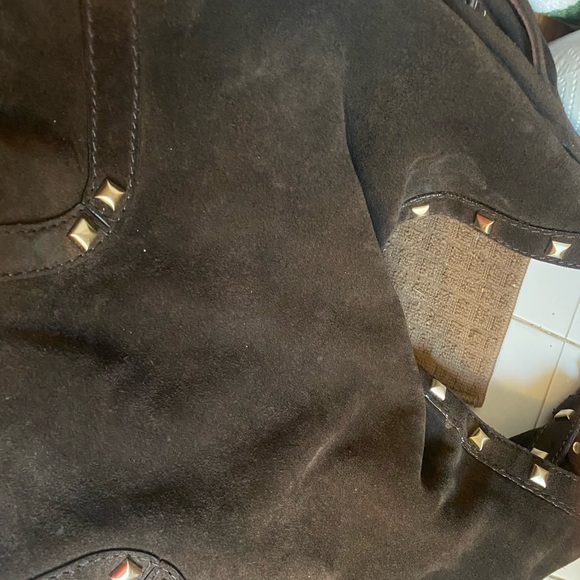 Brown suede hobo bag with tassels - Picture 3 of 14